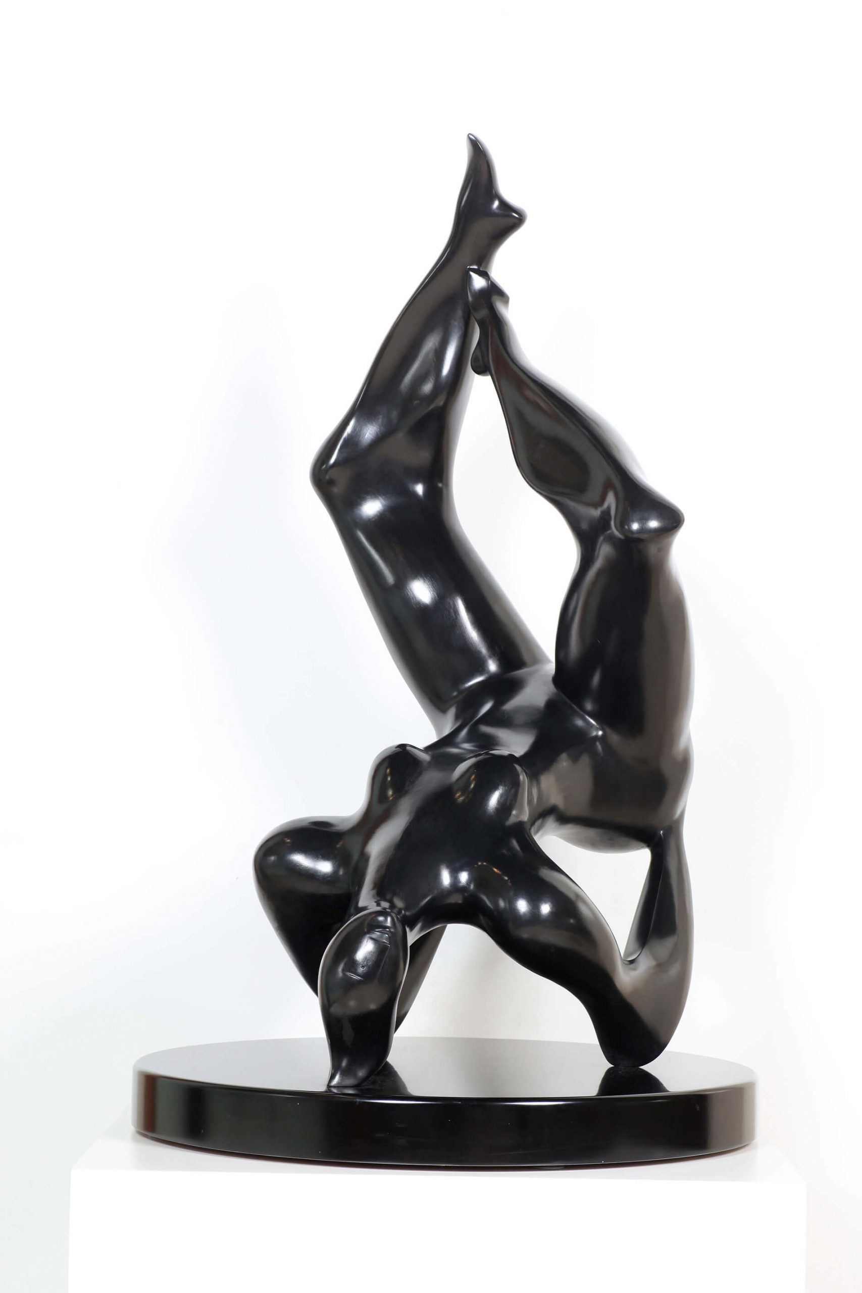 Isaac Kahn | sculture - Dream of woman